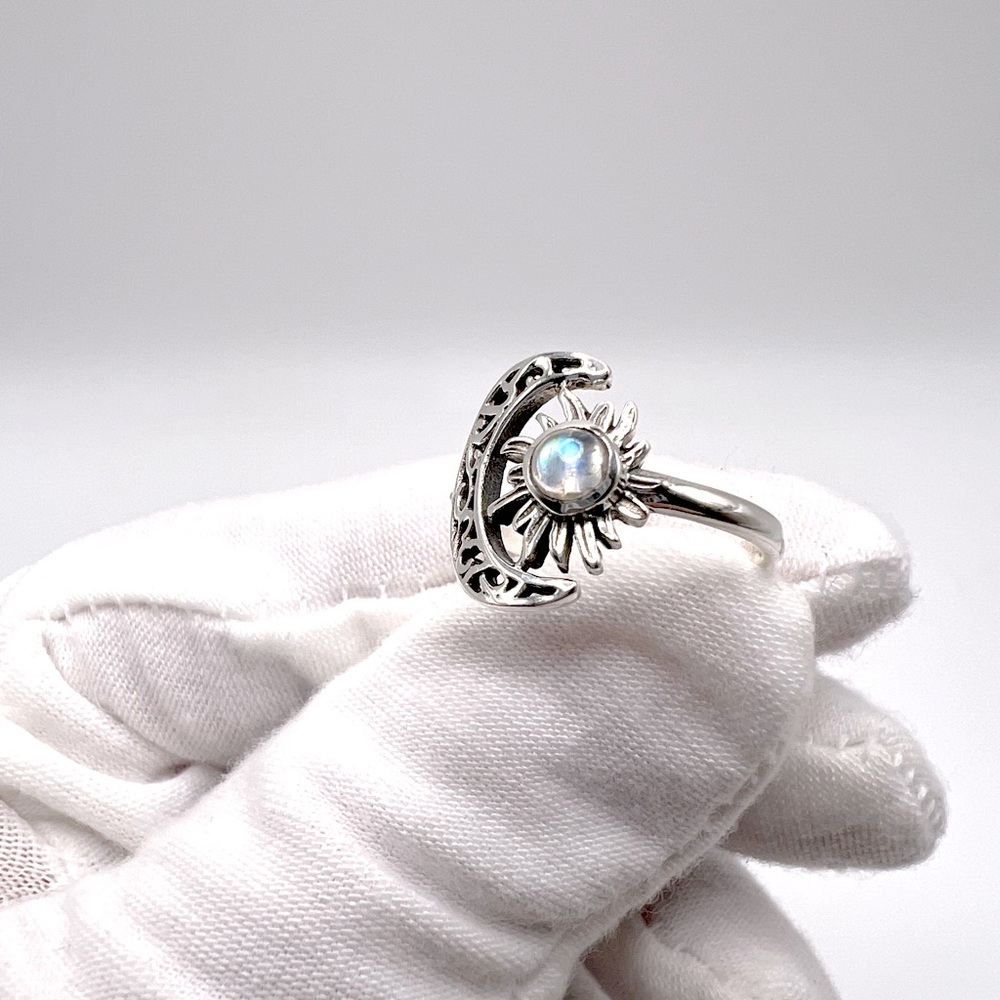 Genuine Rainbow Moonstone .825 Sterling Silver Filigree Crescent Moon & Sun Ring - Picture 8 of 17
